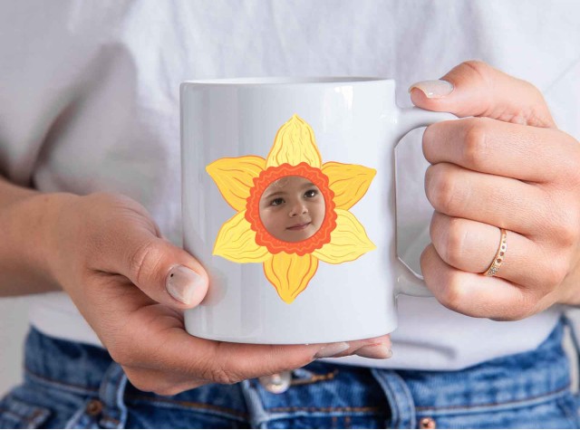 Daffodil Face Mug